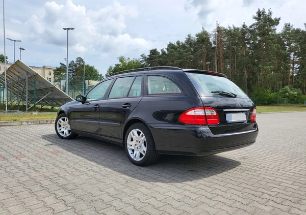 Mercedes-Benz Klasa E cena 29900 przebieg: 296000, rok produkcji 2005 z Kosów Lacki małe 326